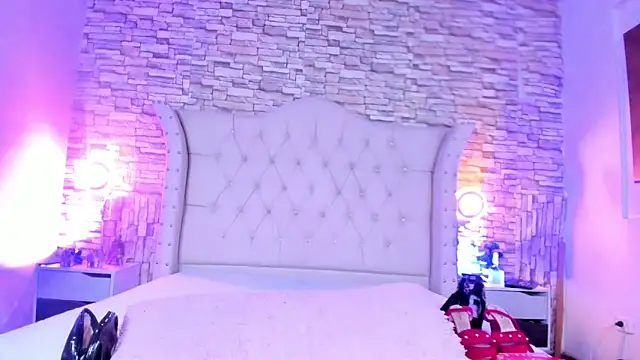 XXX chat uživo modela Gina_Myers