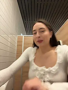 XXX chat uživo modela Holly_Play