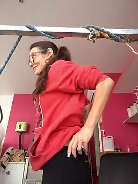 Eimikuro11 লাইভ XXX চ্যাট