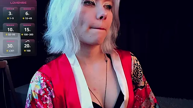 GoldenLenarz: онлайн-секс-чат