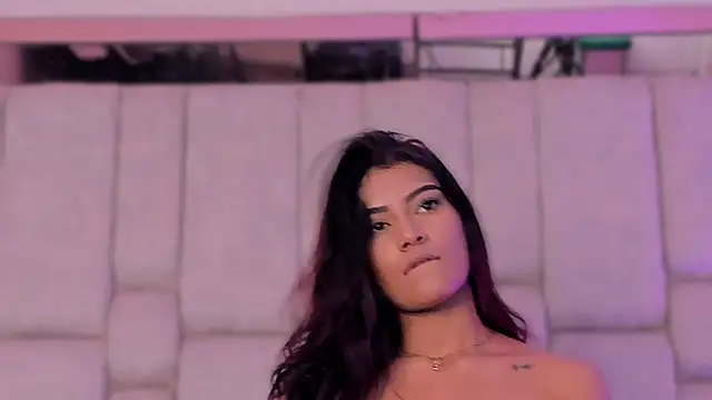 XXX chat uživo modela KatherineRuiz_