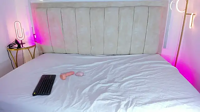 Crystal_Stones Live XXX-chat