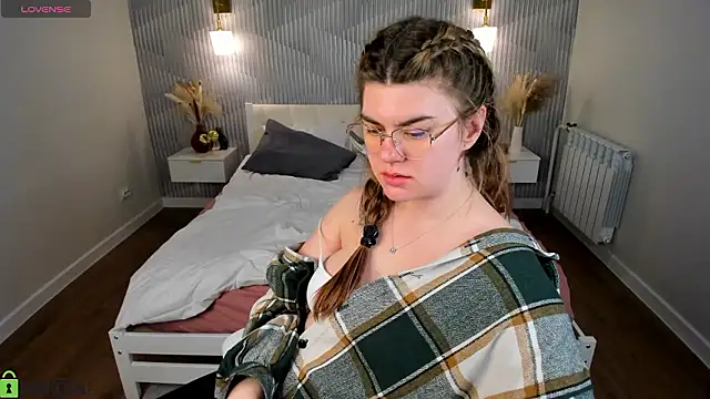 zoe_j0y's Live XXX Chat