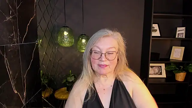 NataliMellow's Live XXX Chat