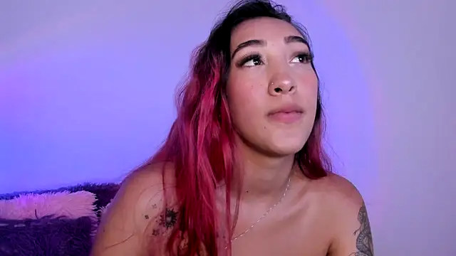 XXX chat uživo modela HeidyRousse