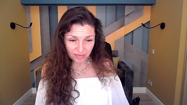 XXX chat uživo modela EllaLong