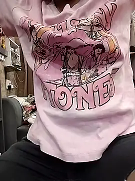 Ruhi_07 Chat XXX in diretta