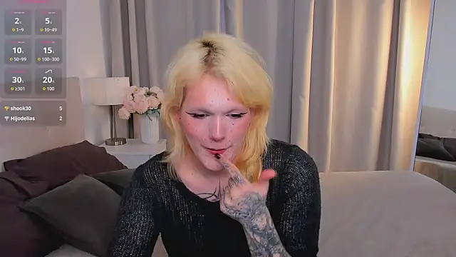 Lollita_Morgann Webbikameraesitys