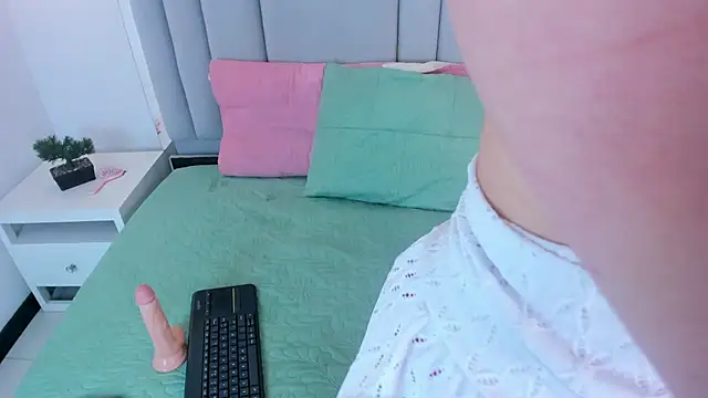 Alina_Bond Webcam Show