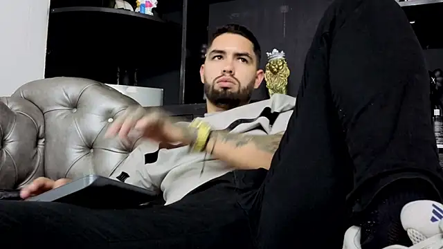 Chatroom XXX en direct de matteosantos