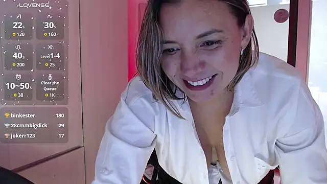 milfsecret69's Live XXX Chat