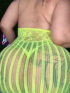 XXX chat uživo modela RenaThickAss