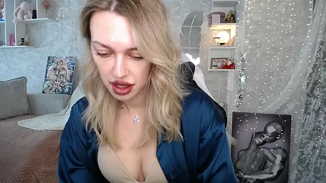 NickyAdamidi: онлайн-секс-чат