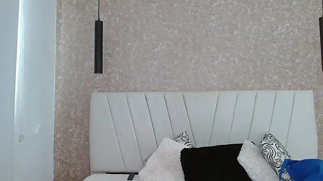 AliceSmity_'s Live XXX Chat