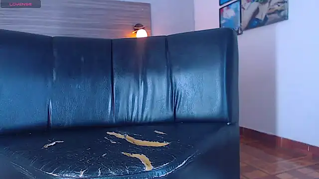 Chat +18 de Hot_Latino_x ao vivo