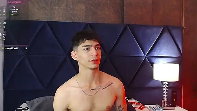 Chat +18 de Logan_Woods ao vivo