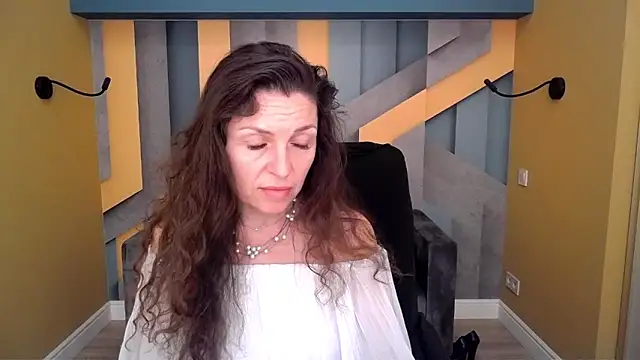 Chat +18 de EllaLong ao vivo