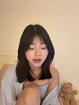 Nana-3 – Live XXX-chat