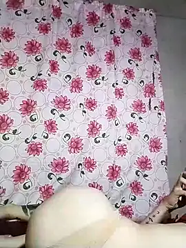 hotbabe69xx Pertunjukan Webcam