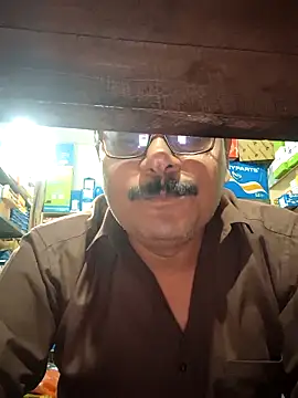 Srmotrs: απευθείας συνομιλία ΧΧΧ