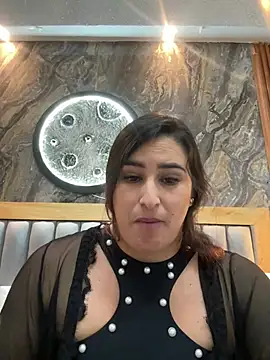 Czat XXX na żywo – BellaPeers_