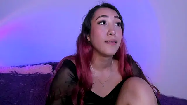 HeidyRousseのライブXXXチャット