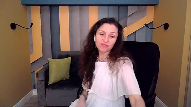 EllaLongのライブXXXチャット