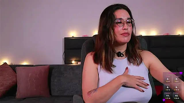 XXX chat uživo modela kathieandpovcock1