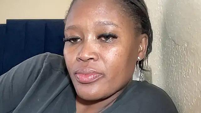 Pokazy przed kamerką – Sue_Knowledge