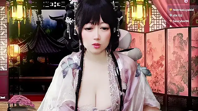 LuckyCute-Tutu Adlı Modelin Web Kamerası Şovu