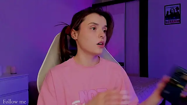 AlyaMiller Obrolan Langsung XXX