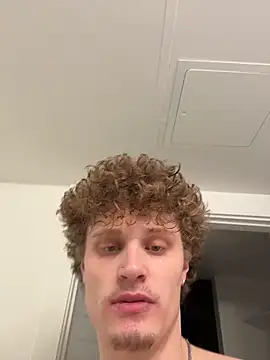 PAPITRVN webkamerás műsora