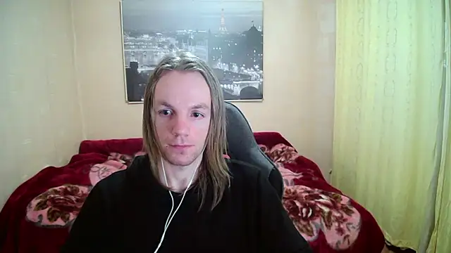 AdamDickens: διαδικτυακό σόου στην κάμερα