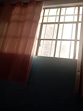 Chat +18 de sweettpeach10 ao vivo