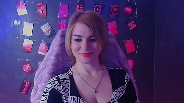 CuttieEmma: απευθείας συνομιλία ΧΧΧ