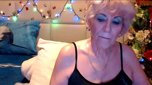 HappyWomanOn Live XXX Chat