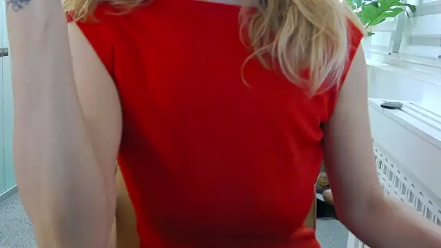 EllaMilf_ Live XXX-chat