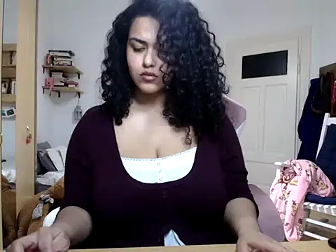 Curvydesifromgermany লাইভ XXX চ্যাট