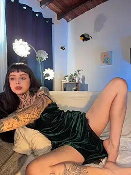 janne_maybe's Live XXX Chat