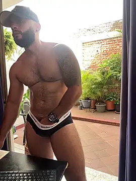 Mike_savage3's Live XXX Chat