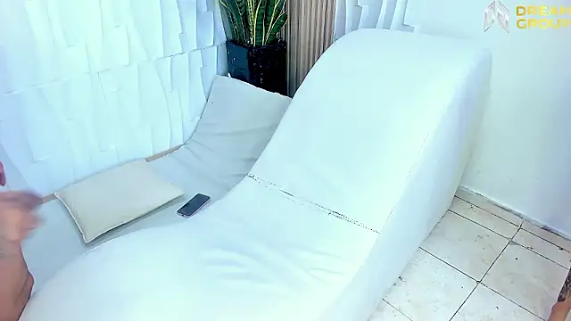 AmazingPartys: απευθείας συνομιλία ΧΧΧ