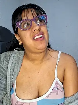 Czat XXX na żywo – ZaidaWet