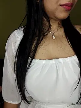 Chatroom XXX en direct de Ishaa_03