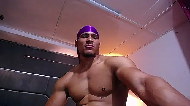 teddyfit19cm Show in webcam