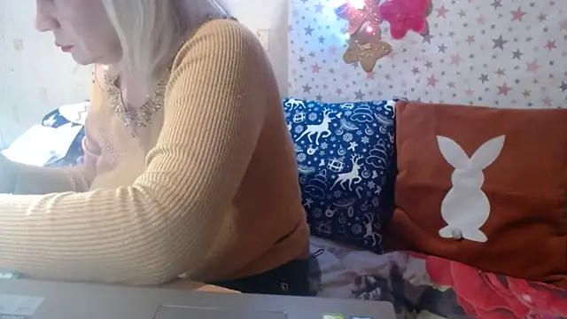 Show de QueenLana na webcam