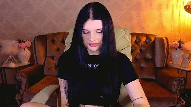 Chat +18 de Neyla_Charm ao vivo