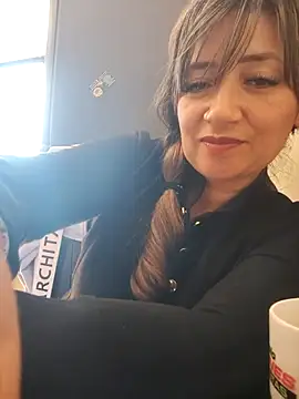 XXX chat uživo modela tata_sanz_