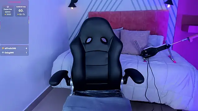 Chat +18 de Kari_Kaory ao vivo