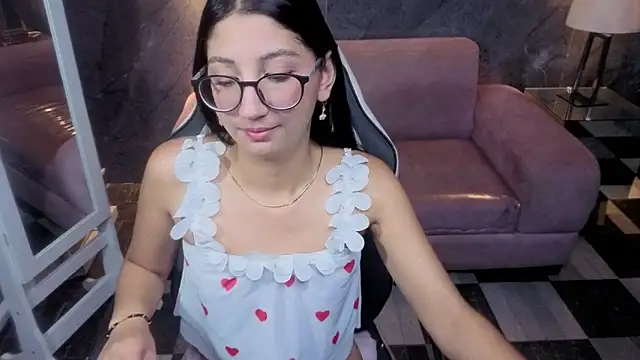 Chat +18 de Sophie_jones_b ao vivo