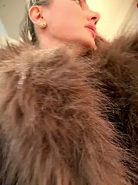 Chat +18 de adya-aly ao vivo